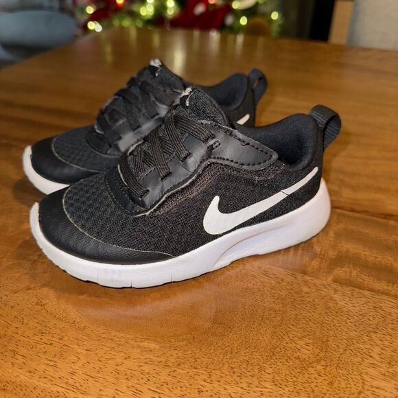 Nike Tanjun EasyOn Toddler Shoes, Size 9C, DX9043-00 - Picture 1 of 7